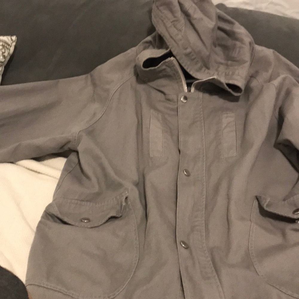 Gray jacket - Picture 3 of 3